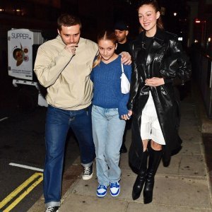 Harper Beckham, Brooklyn Beckham i Nicola Peltz