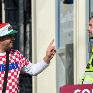 Cardiff, 15.10.2023 - Nogomet: Hrvatski navijači pred utakmicu Wales - Hrvatska