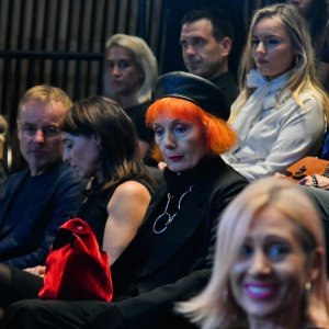 Otvaranje Gavelle predstavom 'Kozmički žongleri'