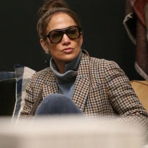 Jennifer Lopez (12)