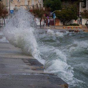 Jugo u Kaštel Starom