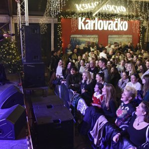Vesna Pisarović na Adventskoj fjeri