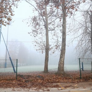 Izgubio kontrolu nad automobilom i zabio se u ogradu