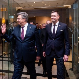 Andrej Plenković i Mislav Herman na proslavi 34. obljetnice osnivanja HDZ-a
