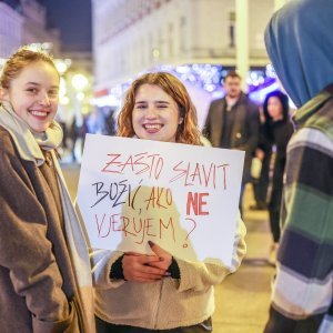 Večernja šetnja Adventom u Zagrebu