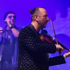 Gibonni održao koncert u prepunoj dvorani Krešimira Ćosića