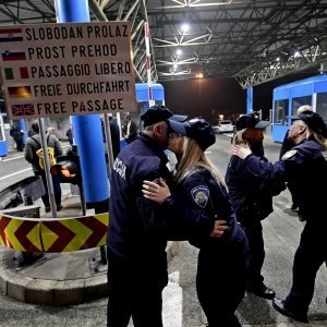 Granični prijelaz Rupa na dan ulaska Hrvatske u Schengen