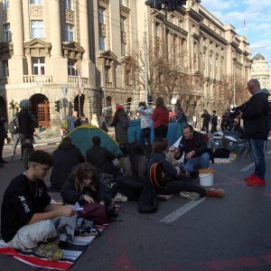 Studenti počeli 24-satnu blokadu u Beogradu