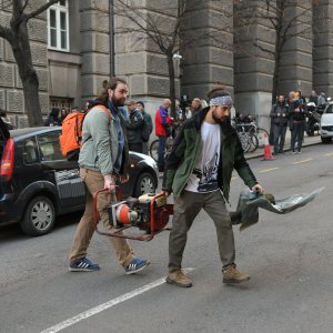 Studenti počeli 24-satnu blokadu u Beogradu