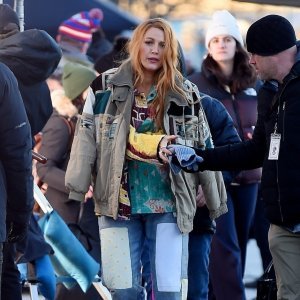 Blake Lively na setu filma 'It Ends with Us'