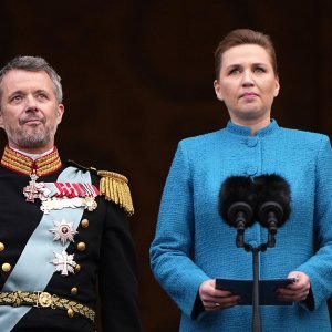 Danski kralj Frederik i premijerka Mette Frederiksen