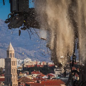 Nastavak rušenja hotela Marjan u Splitu