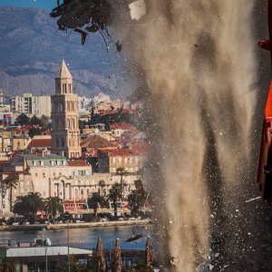 Nastavak rušenja hotela Marjan u Splitu