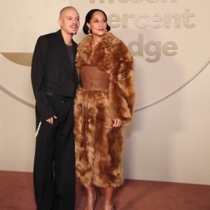 Tracee Ellis Ross i sin Evan Ross