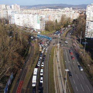 Gužve oko Jadranskog mosta