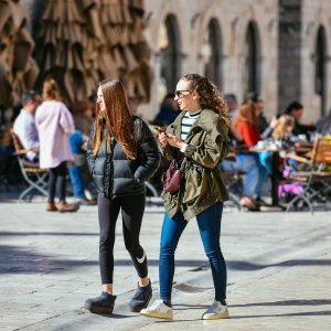 Nedjeljna špica na Stradunu