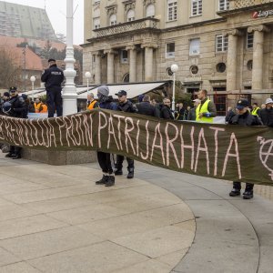 Prosvjed protiv molitelja u Zagrebu