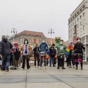 Prosvjed protiv molitelja u Zagrebu