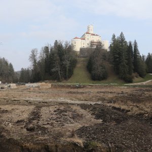 Nastavljeno je čišćenje jezera Trakošćan