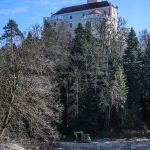 Čišćenje jezera oko Trakošćana od mulja