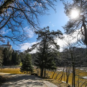 Čišćenje jezera oko Trakošćana od mulja