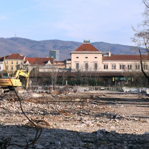 Srušena stara zgrada Zabe u Paromlinskoj