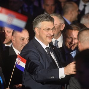 Tko je sve bio na HDZ-ovom skupu?