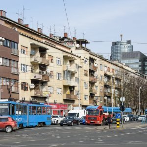 Na križanju Savske ulice ii Ulice Grada Vukova sudar ZET-ovog tramvaja i osobnog automobila