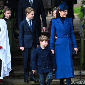 Kate Middleton s princem Williamom i djecom