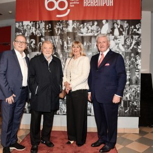 Stipe Mesić, Vesna i Ivica Todorić