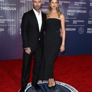 Adam Levine i Behati Prinsloo