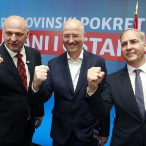 Mario Radić, Mislav Kolakušić i Stephen Bartulica u stožeru Domovinskog pokreta