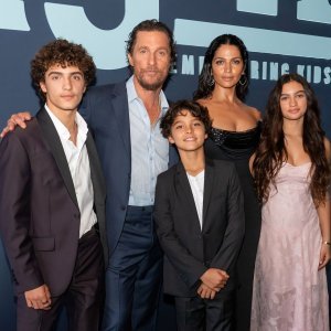 Matthew McConaughey i Camila Alves s djecom