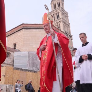 Svečana procesija i sveta misa u čast svetog Duje u Splitu