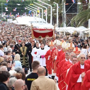 Svečana procesija i sveta misa u čast svetog Duje u Splitu