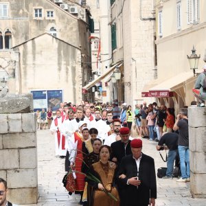 Svečana procesija i sveta misa u čast svetog Duje u Splitu