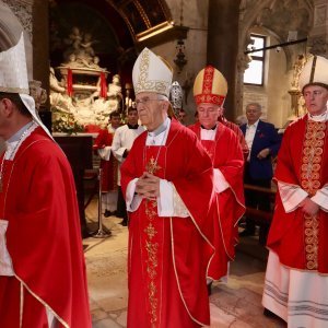 Svečana procesija i sveta misa u čast svetog Duje u Splitu