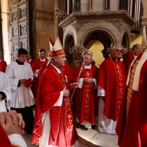 Svečana procesija i sveta misa u čast svetog Duje u Splitu