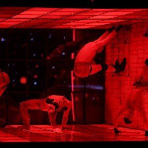 . Predstavnik Ujedinjenog kraljevstva Olly Alexander s pjesmom Dizzy