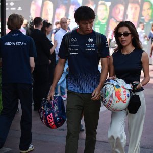 Alexander Albon i Lily Muni He