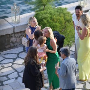 Uzvanici na primanju uoči svadbe Liama Stewarta i Nicole Artukovich
