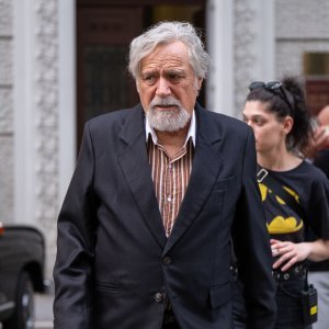 Rade Šerbedžija na snimanju serije 'Dnevnik velikog Perice'