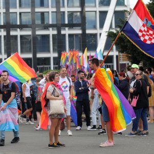 Okupljanje sudionika 23. Zagreb Pridea, središnje nacionalne Povorke ponosa LGBTIQ zajednice