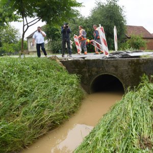 Poplave u Rašenici