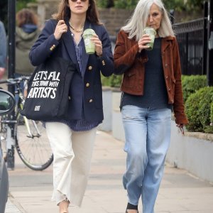 Keira Knightley i Sharman Macdonald