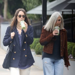 Keira Knightley i Sharman Macdonald