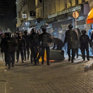 Neredi u Francuskoj