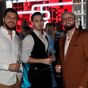 Dino Jelusić, Matija Cvek