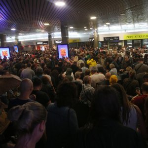 Olujno nevrijeme prekinulo koncert Damira Urbana
