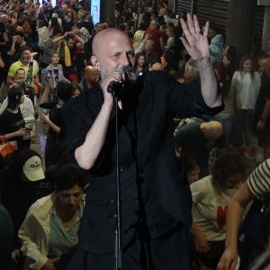 Olujno nevrijeme prekinulo koncert Damira Urbana